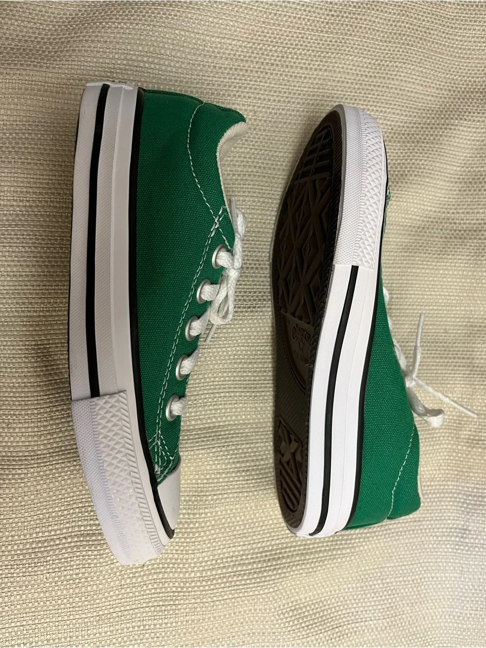 Converse Kids Low Top Canvas Sneakers - Green with White Accents Size Youth 12